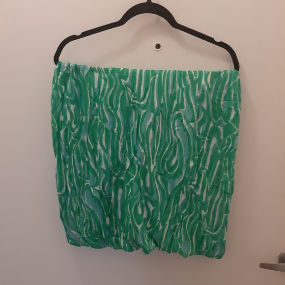 Lilly Pulitzer Green White Blue Patterned Scarf Infinity Loop - Picture 4 of 6